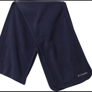 Columbia’s Fast Treck Scarf